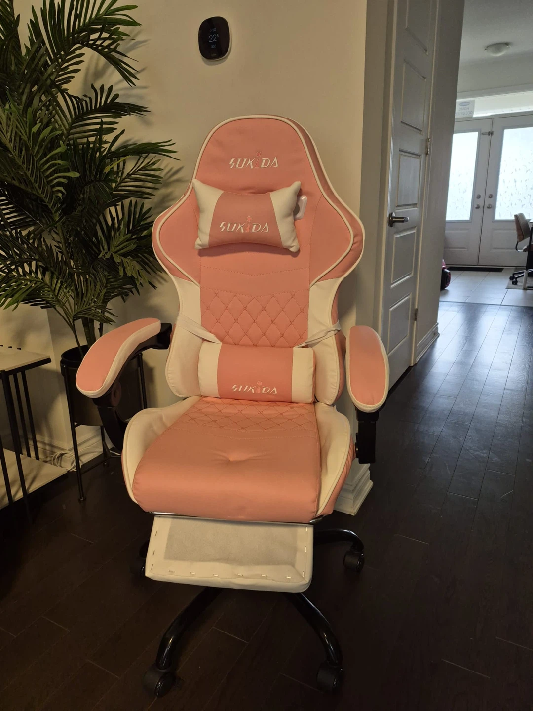 Pink Gaming Chair with Footrest - photo 5
