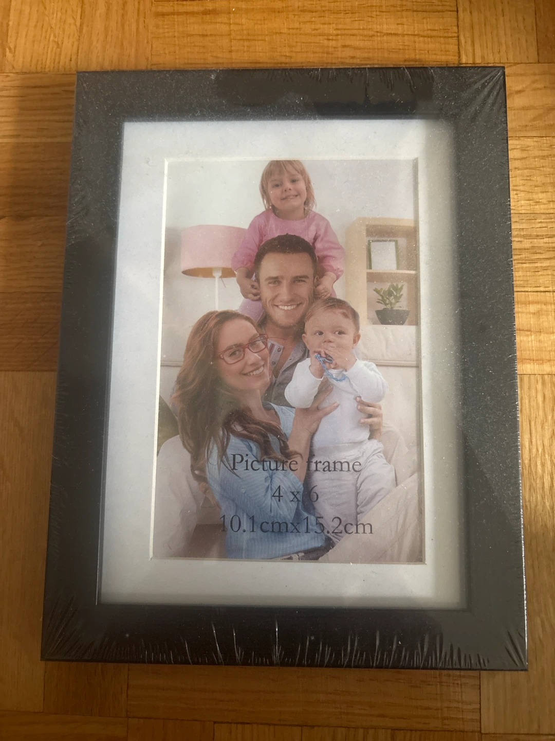 Black Picture Frame - 4x6 Photo Size