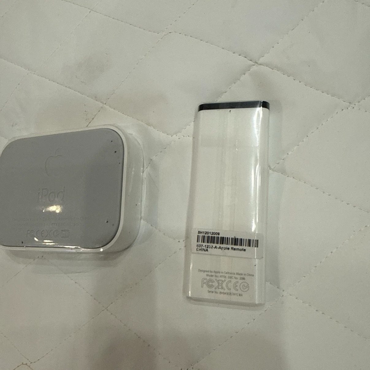 Apple iPod Dock with Remote - photo 5
