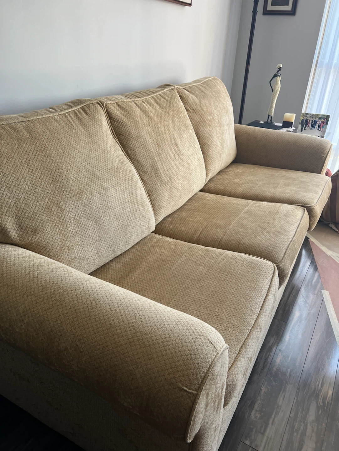 Sofa bed in queen size 84”