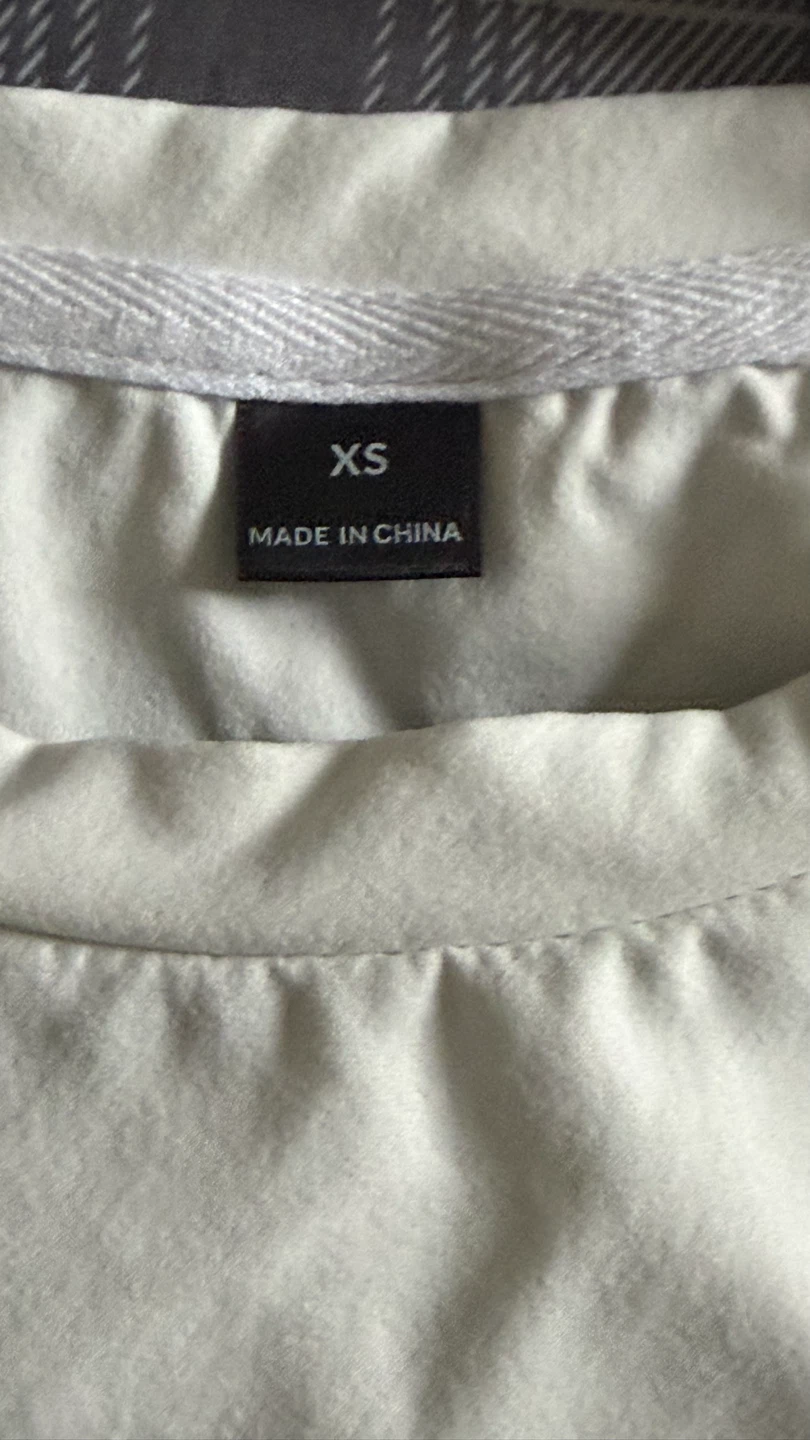 SHEIN White T-Shirt Size XS - photo 2