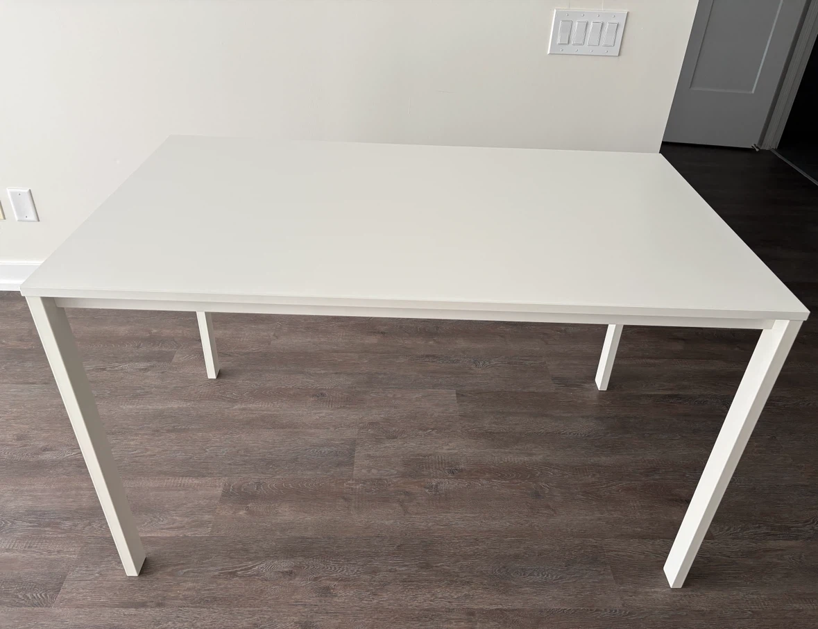 IKEA Vihals table, white, 125 x 74 cm