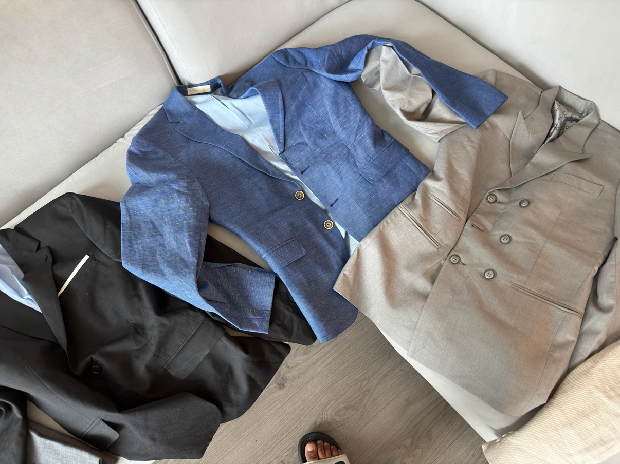 Men clothing - entire suitcase worth over $1500 - photo 3