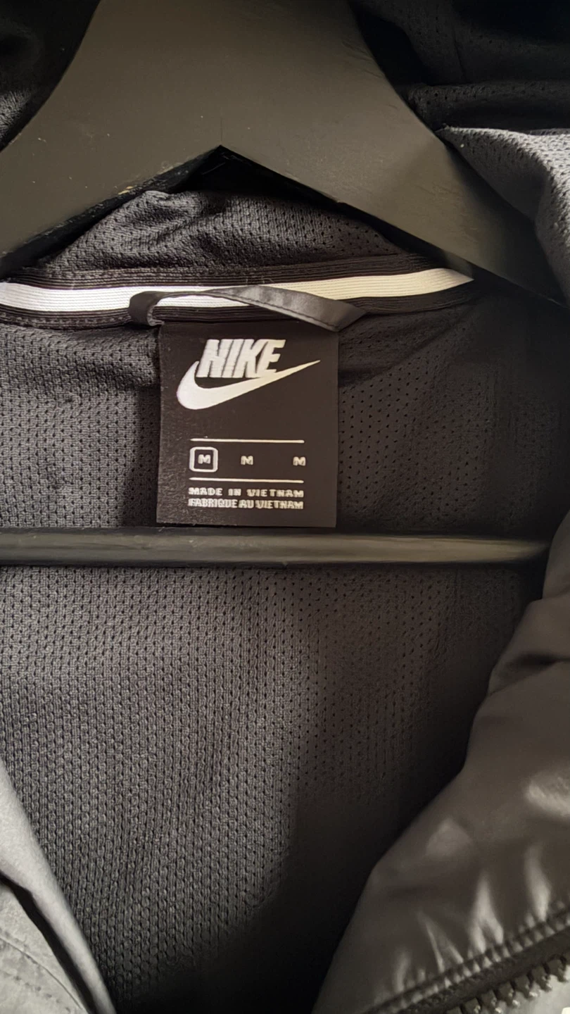 Nike Windbreaker Jacket - photo 3