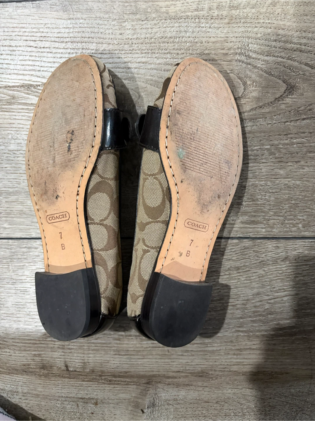 Coach Signature Loafers Size 7B - photo 2