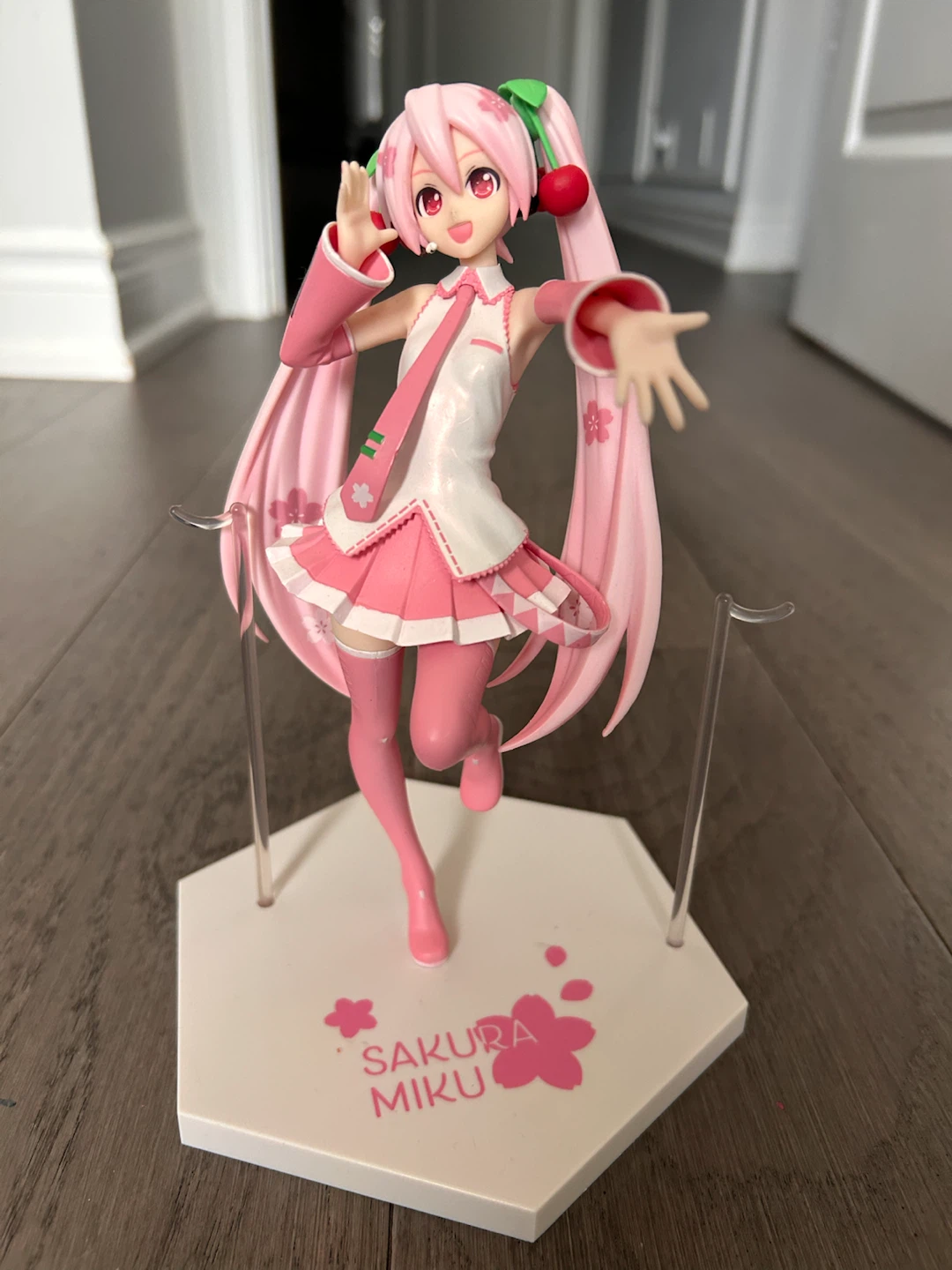 Sakura Miku Figure