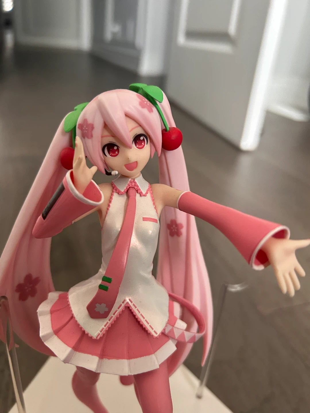 Sakura Miku Figure - photo 2