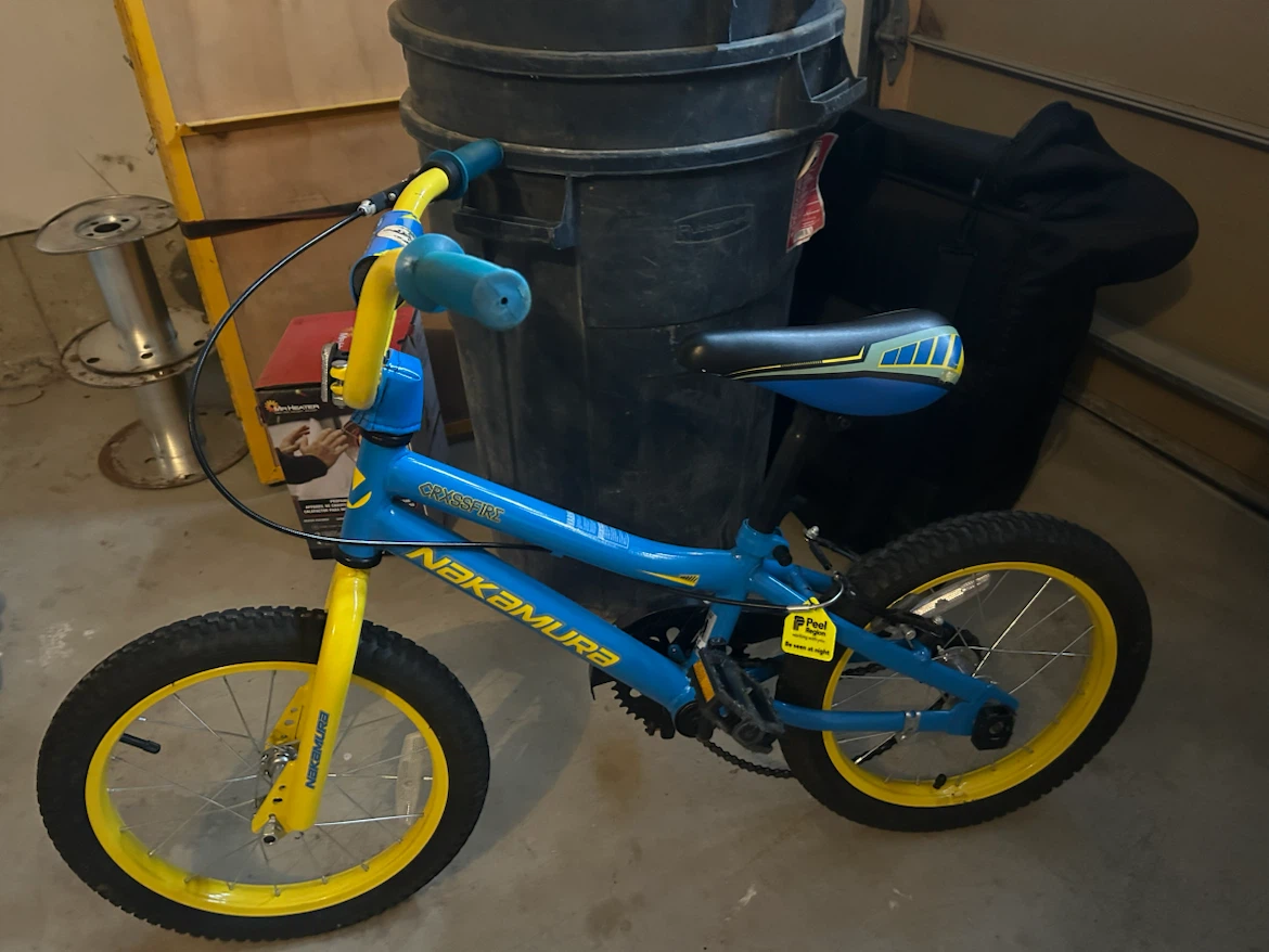 Nakamura Crossfire Kids’ Bike – Excellent Condition 🚲💙💛