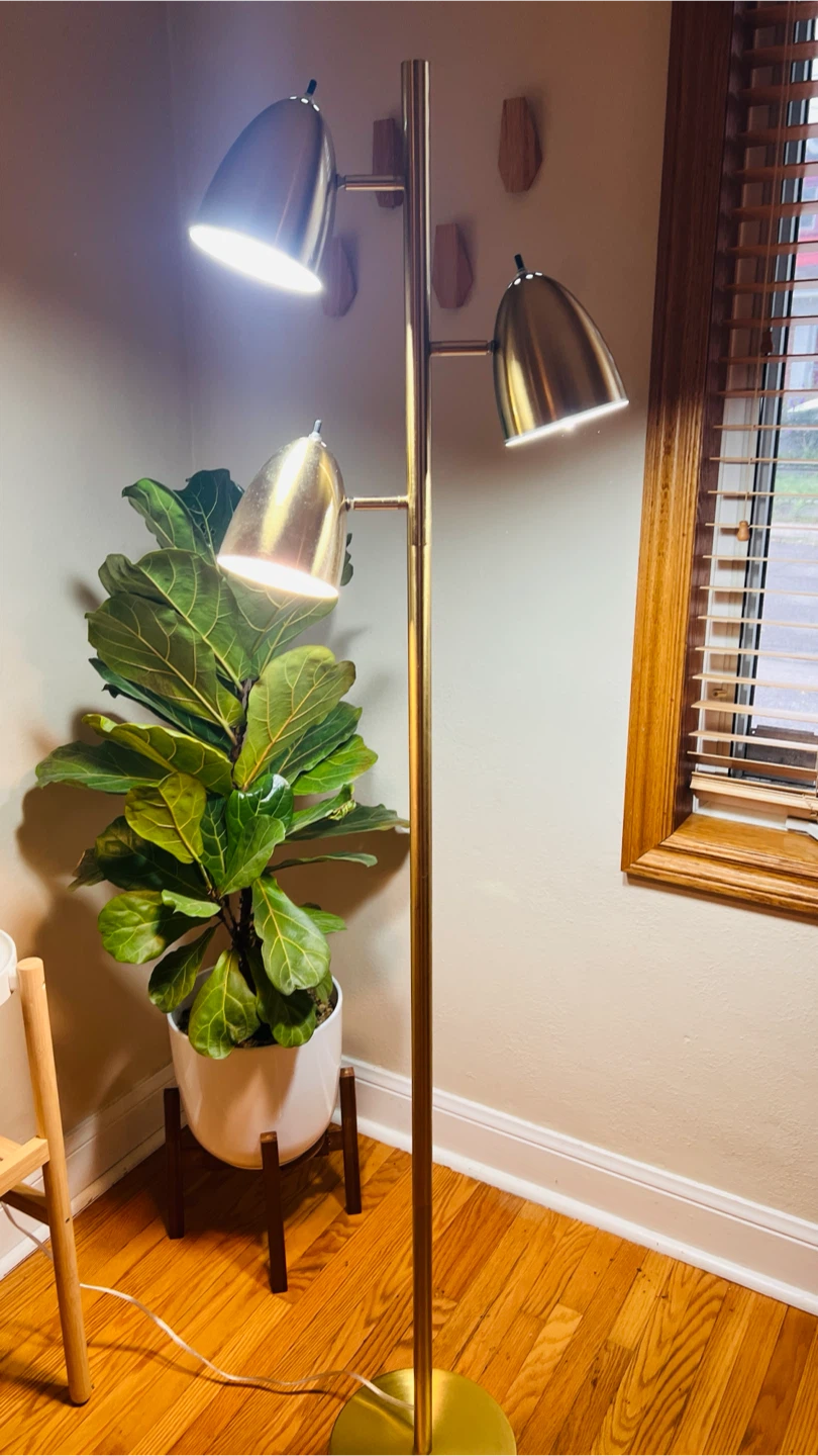 Adjustable Floor Lamp with 3 Heads - photo 2