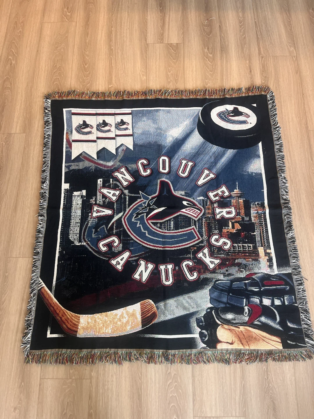 Vintage Vancouver Canucks Hockey 100% Cotton Tapestry Blanket