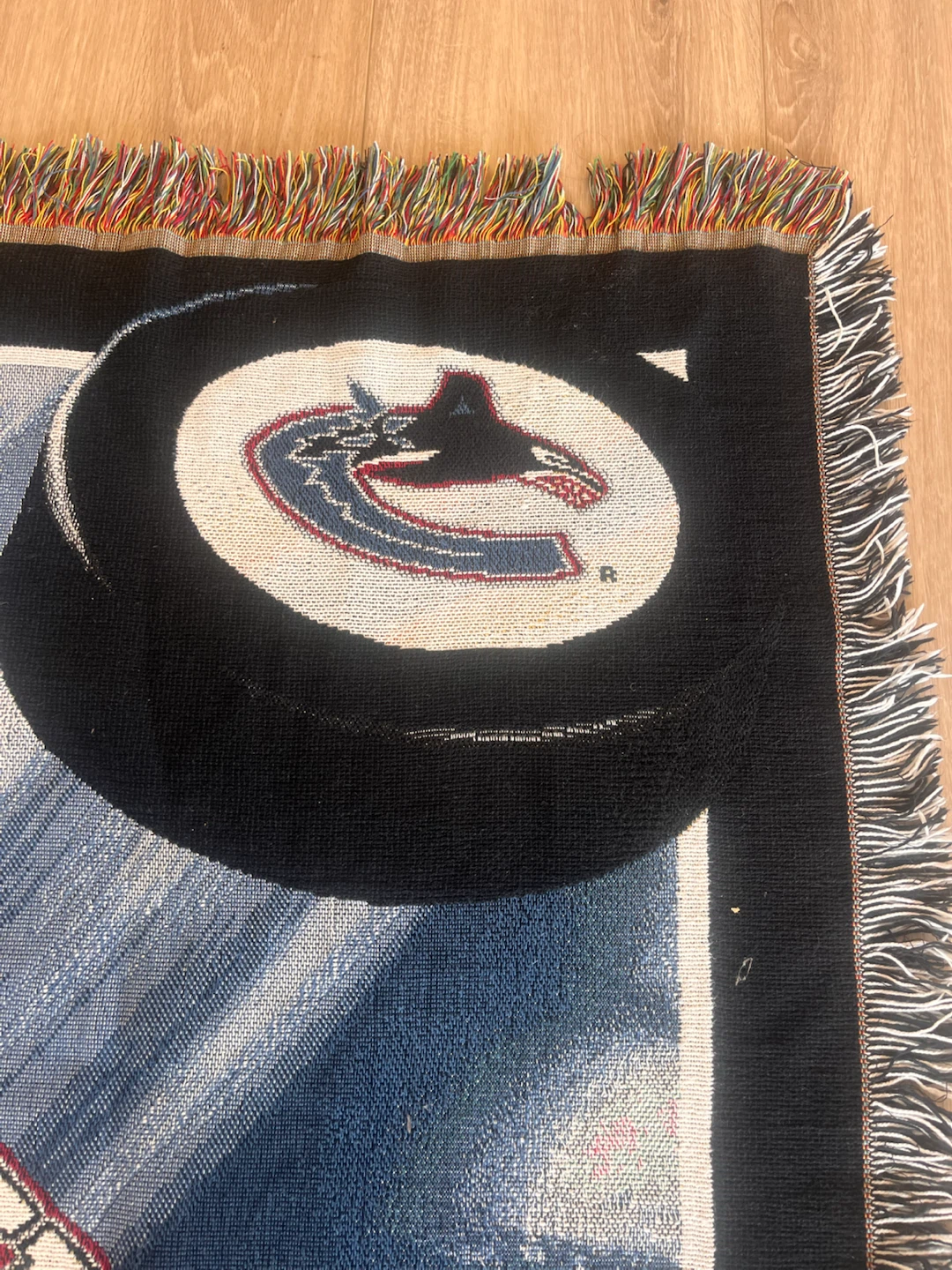 Vintage Vancouver Canucks Hockey 100% Cotton Tapestry Blanket - photo 5