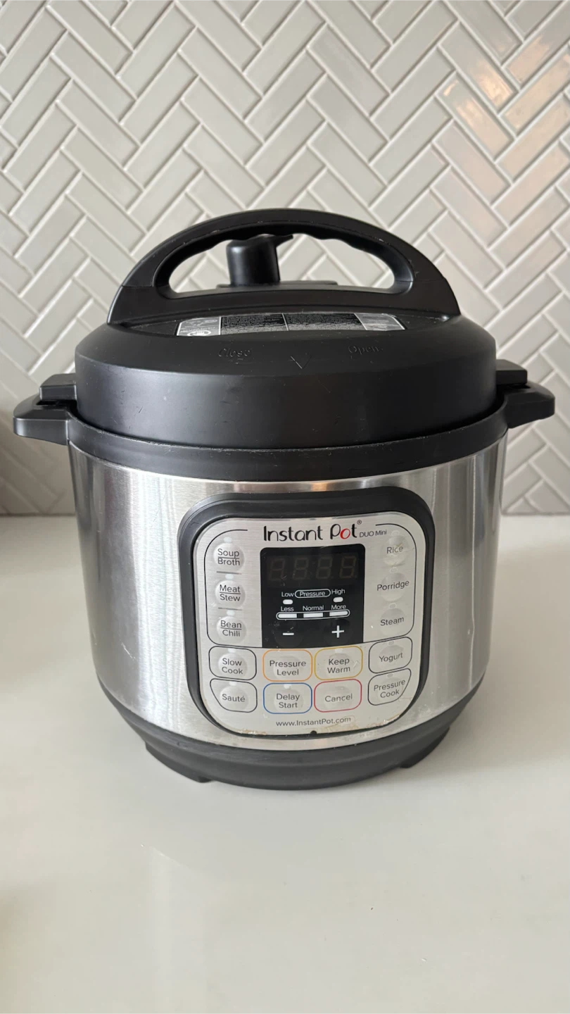 Instant Pot Duo Mini 3-Quart Pressure Cooker