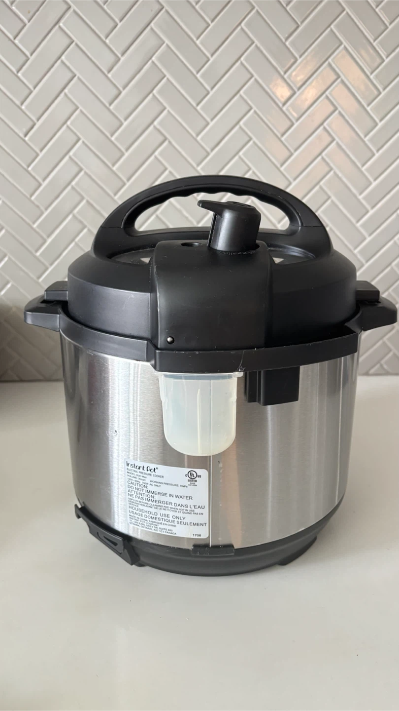 Instant Pot Duo Mini 3-Quart Pressure Cooker - photo 2
