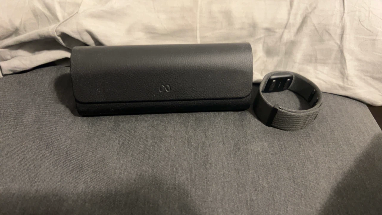Ray-Ban Meta Display Smart Glasses - photo 3