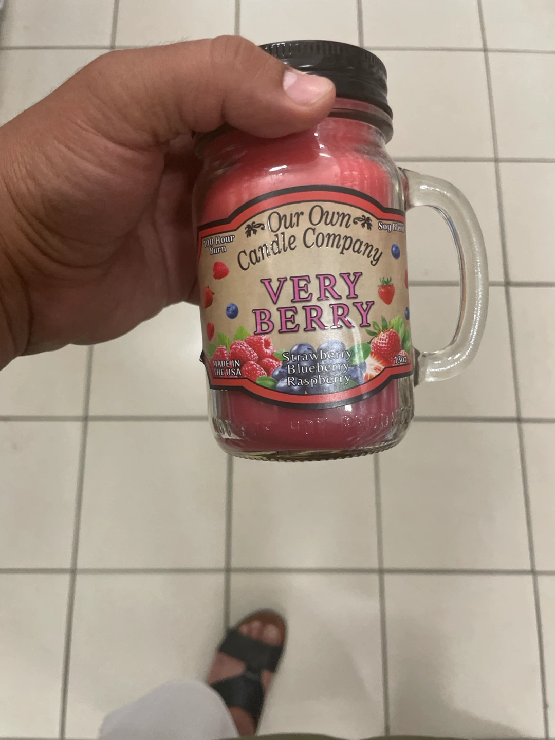 Our Own Candle Company "Very Berry" Scented Candle - photo 2