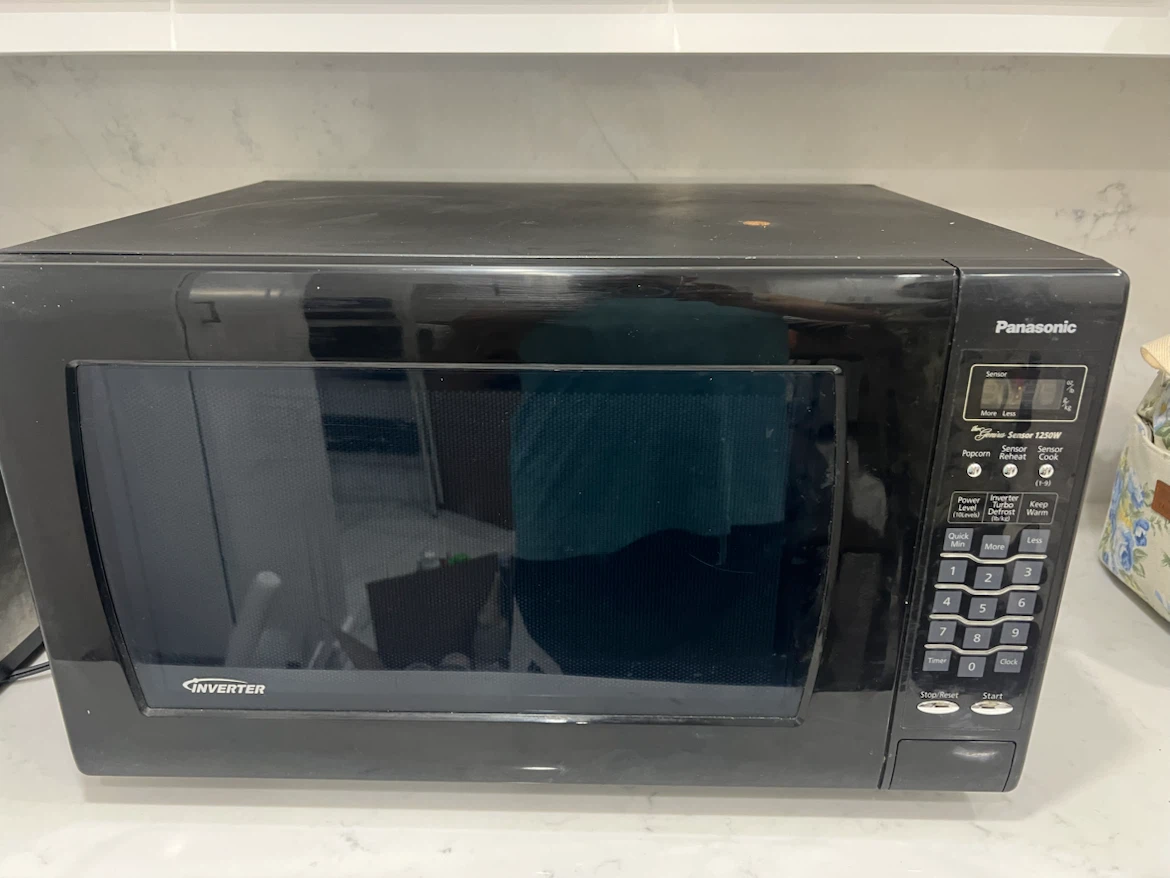 Panasonic Genius Sensor Microwave 1250W