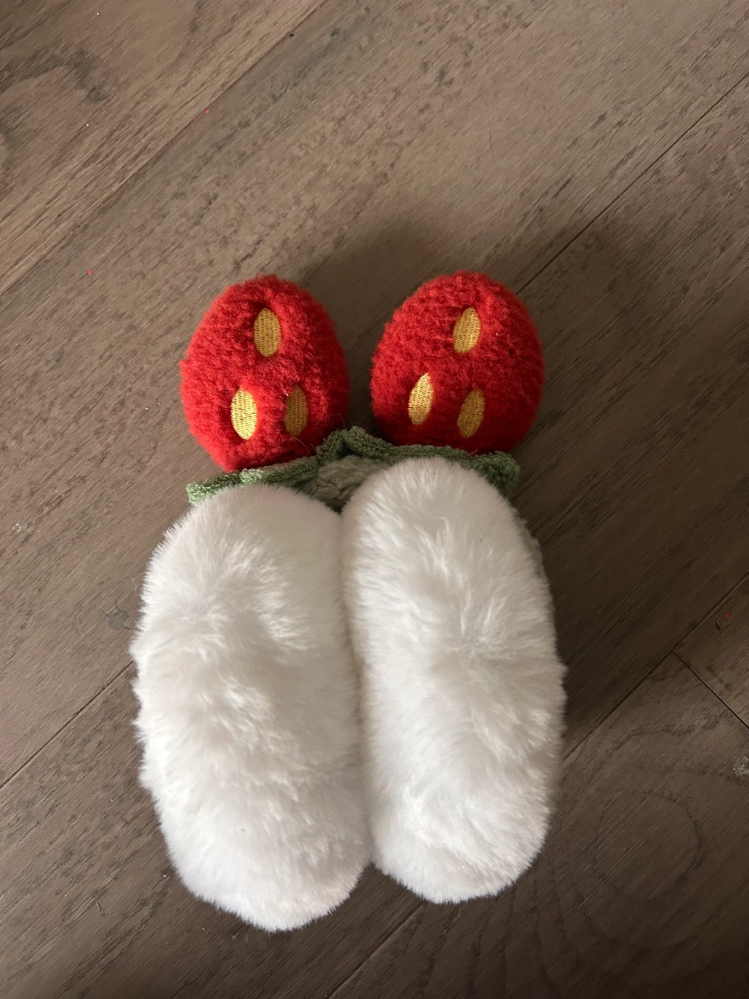 Fuzzy Strawberry Earmuffs - photo 3