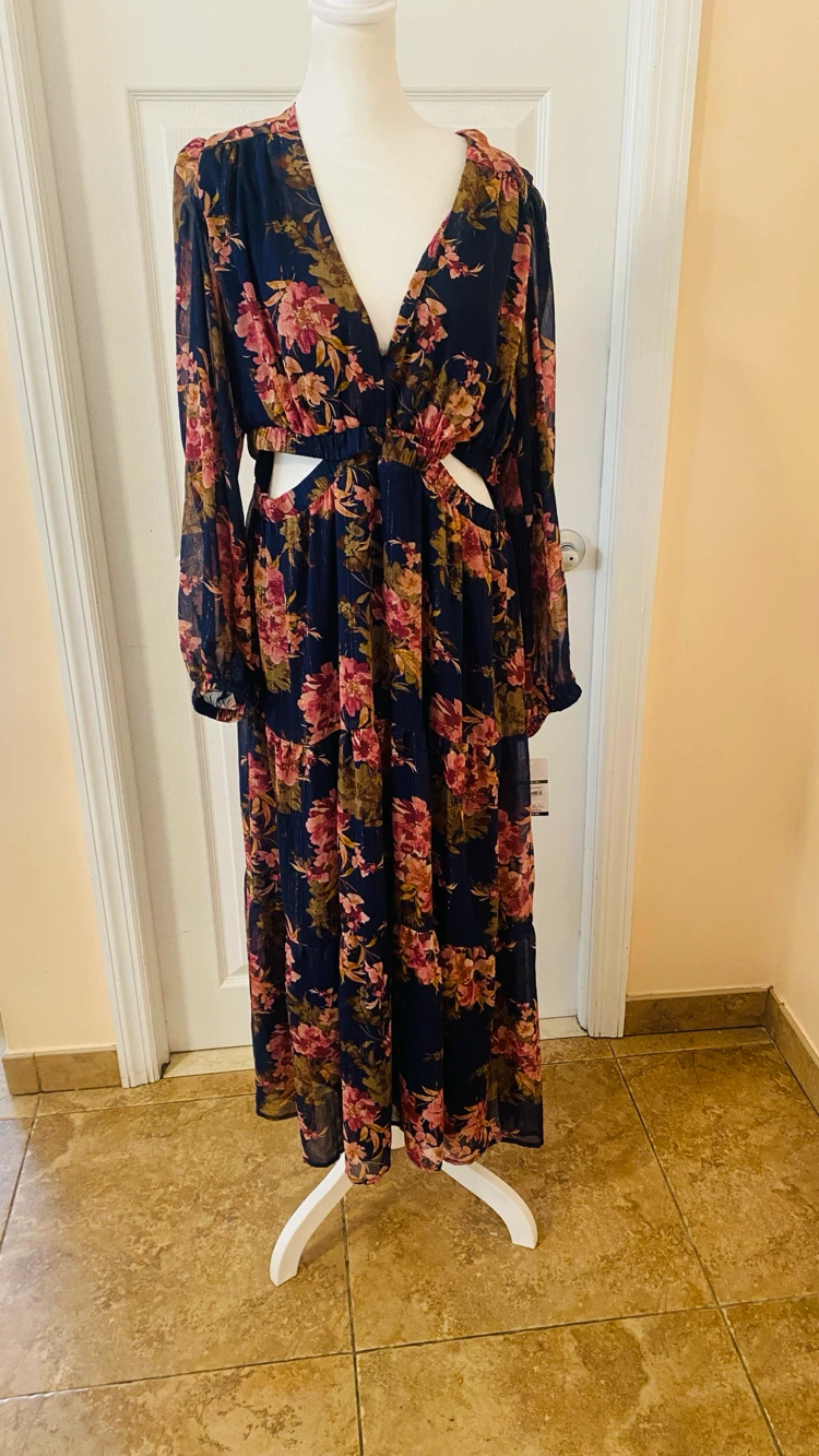 Sofia Veraga size xl