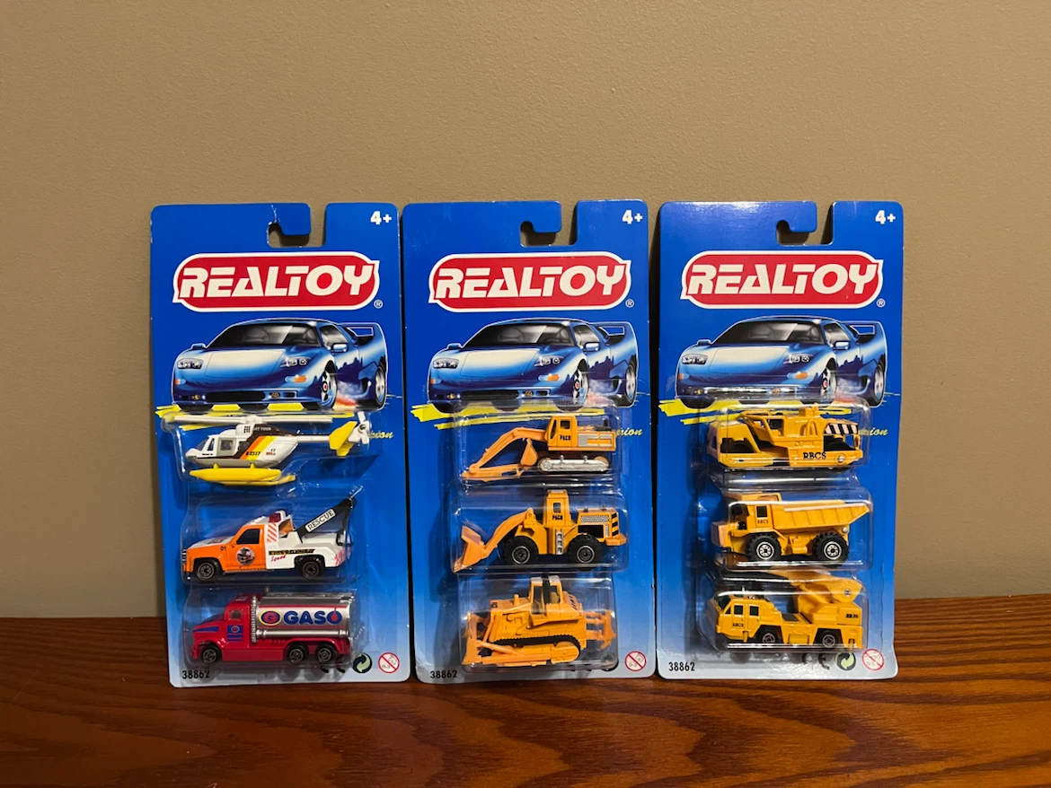 VINTAGE REALTOY 3 PACK VEHICLE SETS