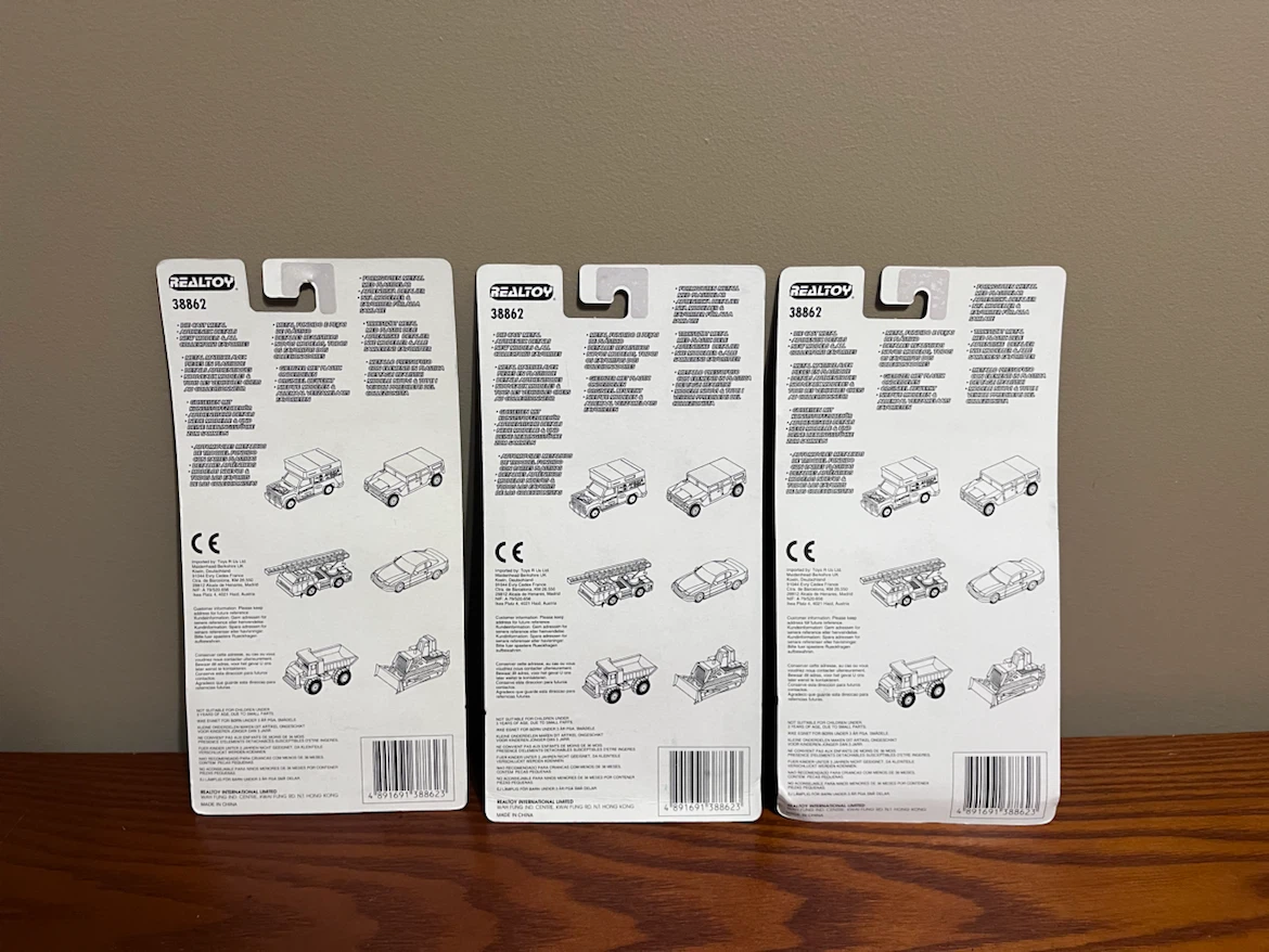VINTAGE REALTOY 3 PACK VEHICLE SETS - photo 2