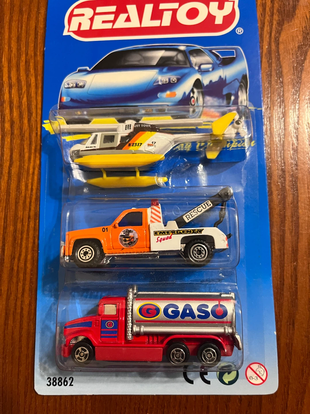 VINTAGE REALTOY 3 PACK VEHICLE SETS - photo 3