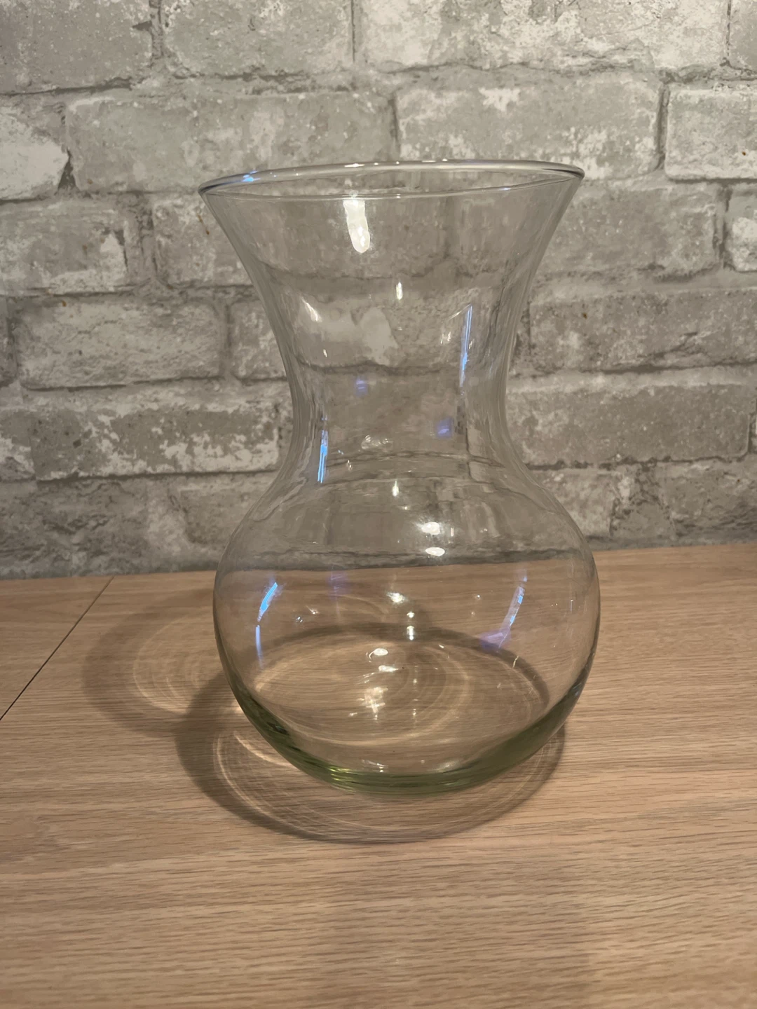 Clear Glass Vase - photo 3