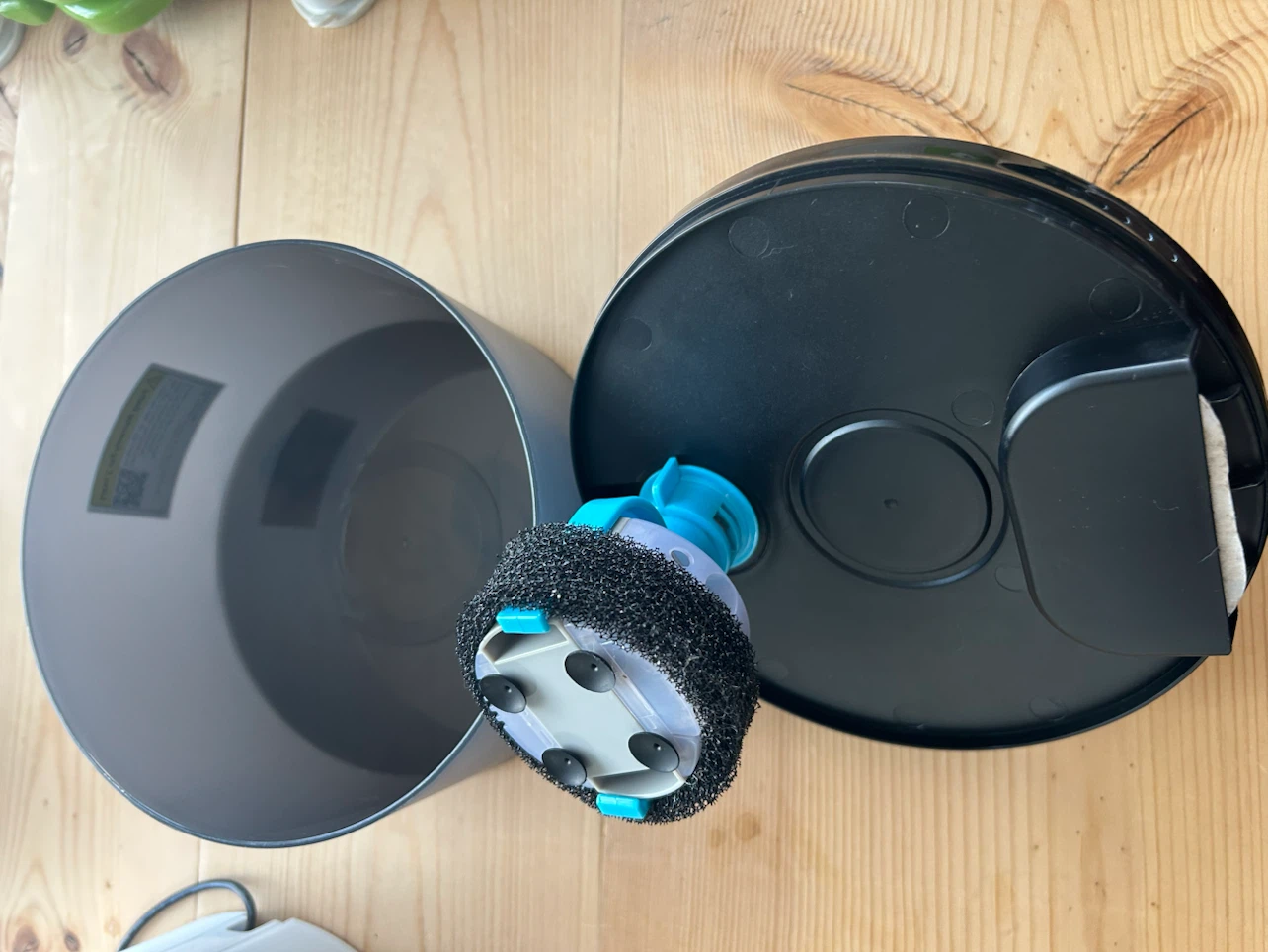 Pet water fountain