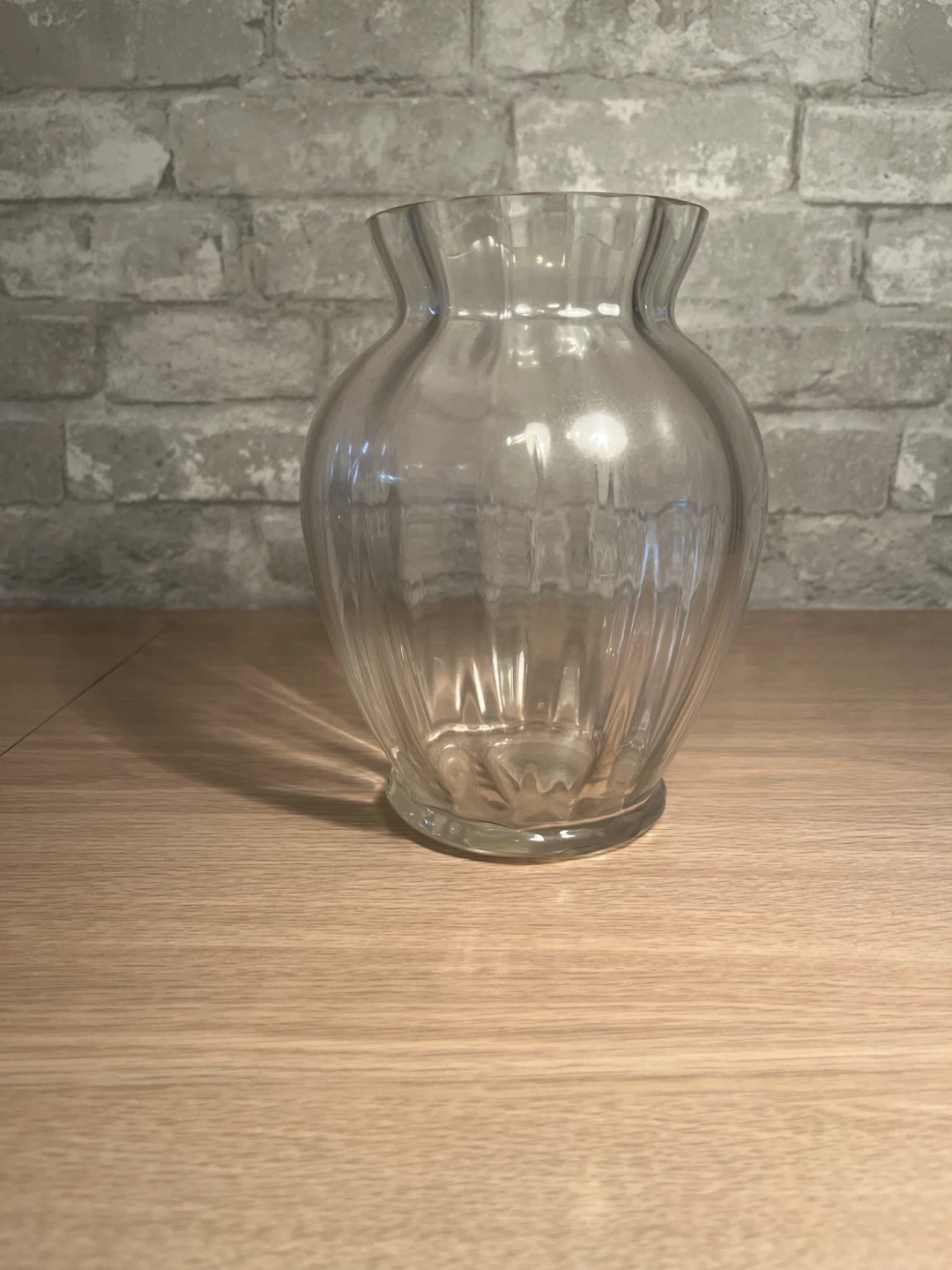 Clear Glass Vase - photo 4