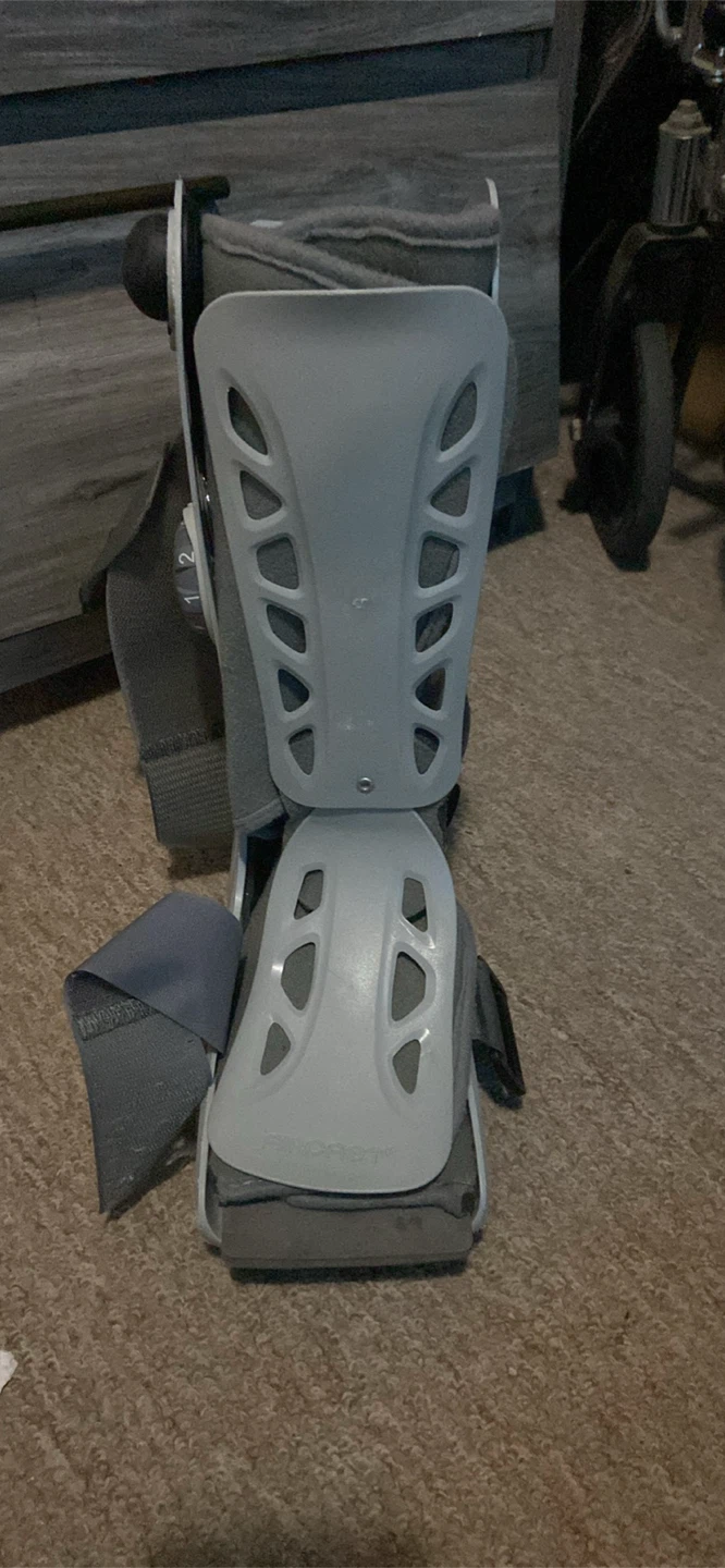 Aircast Walker Boot