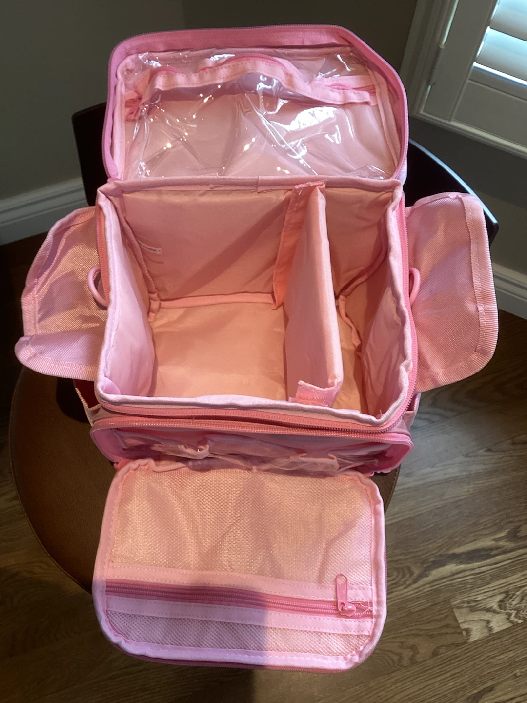 BRAND NEW LARGE COSMETICS BAG (SEE LISTING) - photo 2