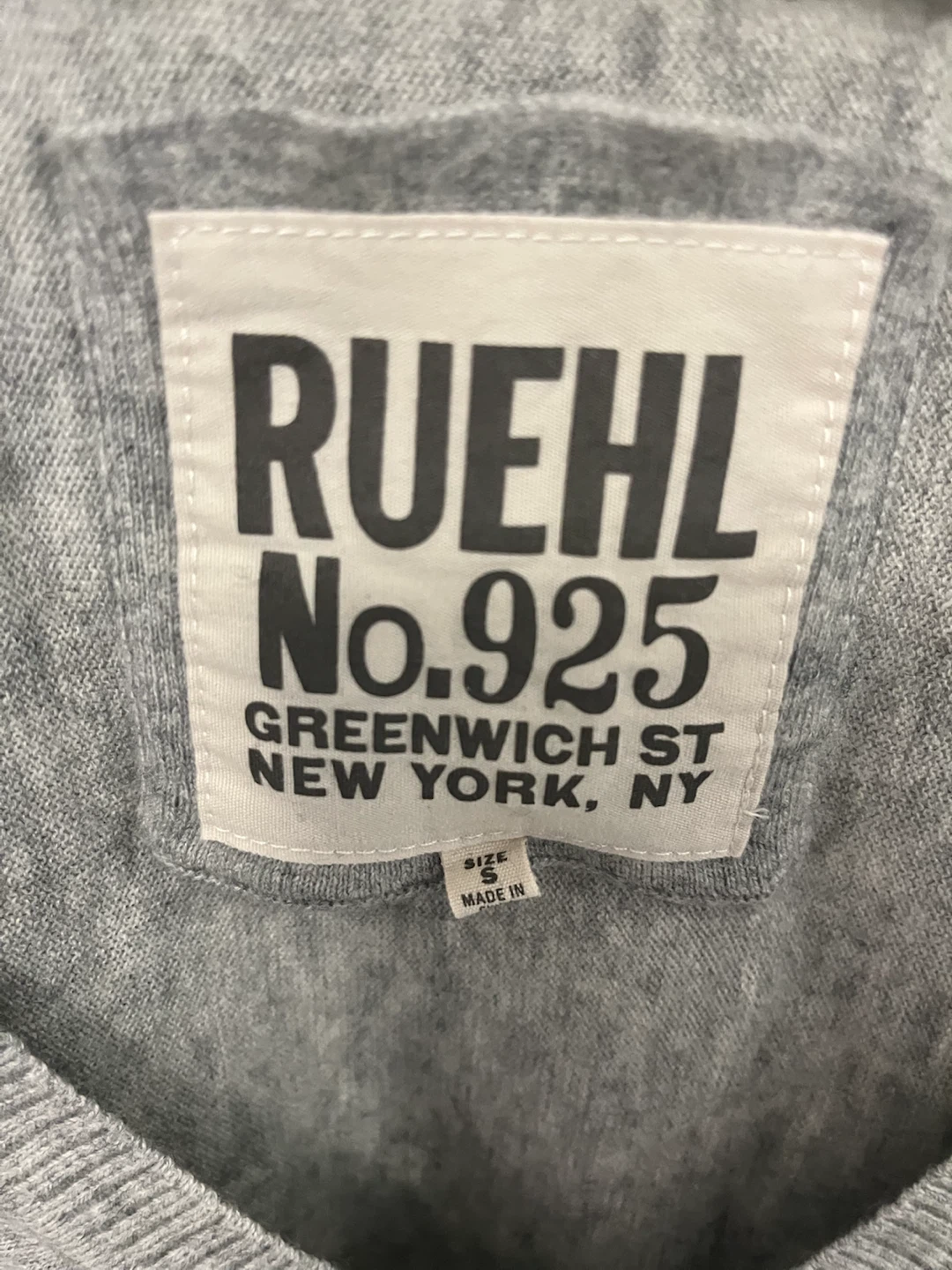 RUEHL No. 925 Grey V-Neck Sweater Size S - photo 2