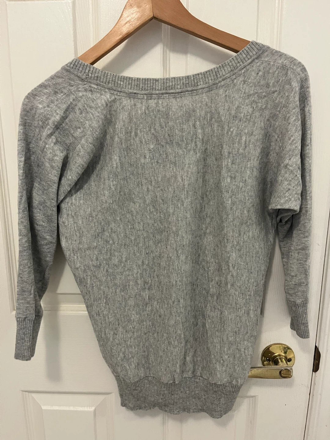RUEHL No. 925 Grey V-Neck Sweater Size S - photo 3