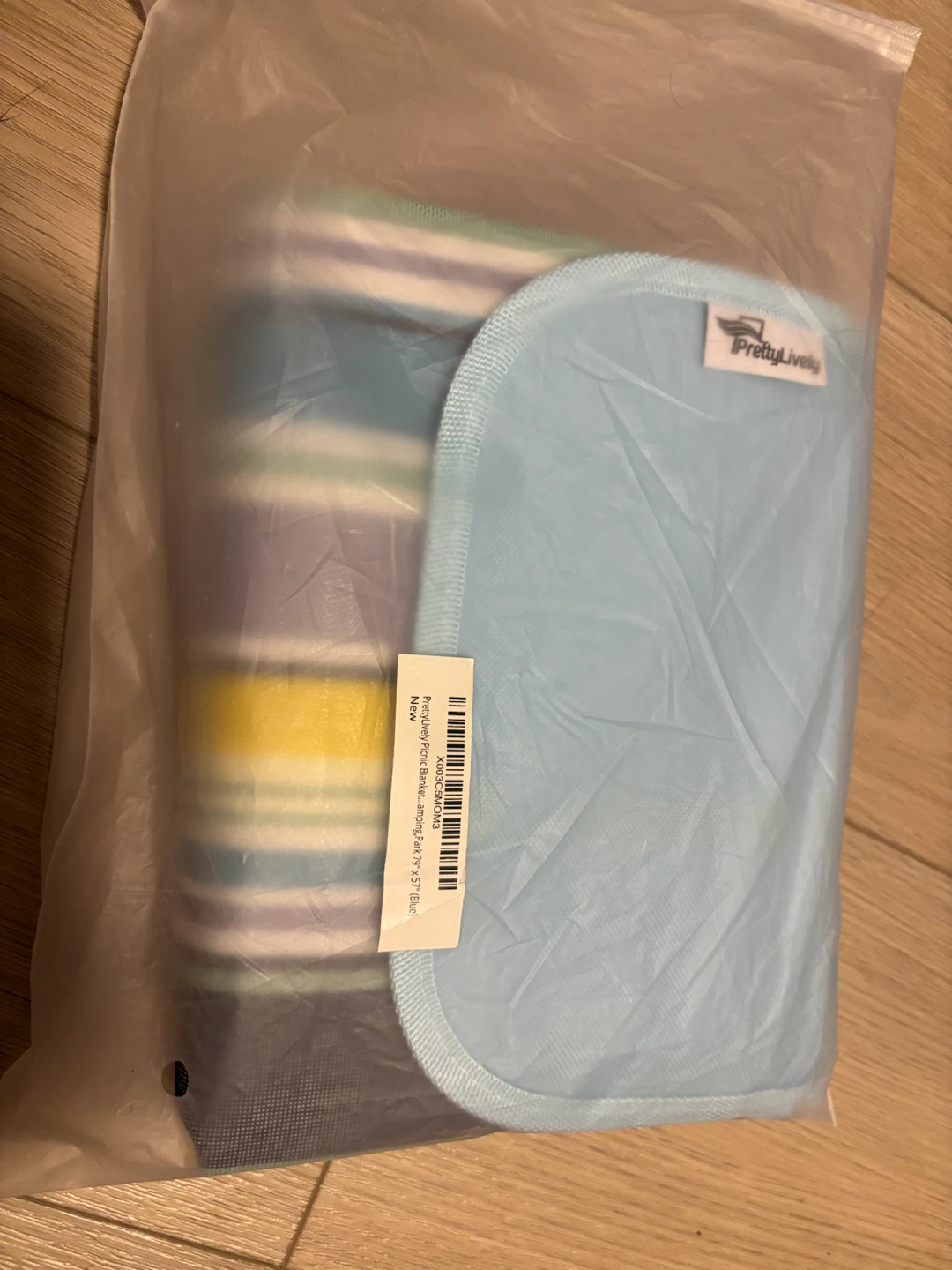 PrettyLively Picnic Blanket - photo 5