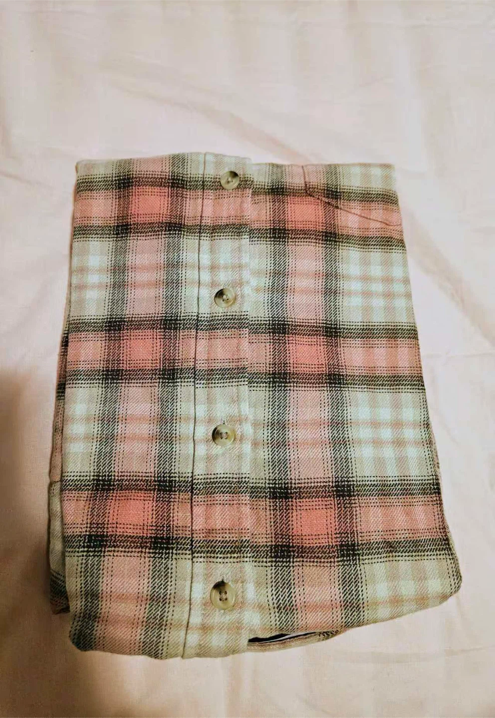Uniqlo Plaid Flannel Shirt Size M - NEED TO SELL EVERYTHING - photo 2