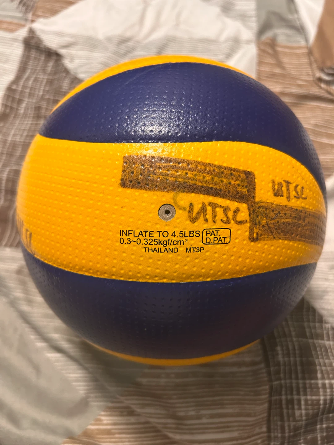 Mikasa MVA200 Volleyball - photo 3