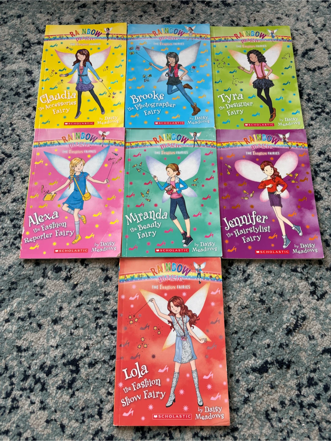 Rainbow Magic The Fashion Fairies Book Series