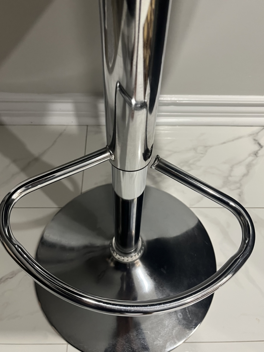 2 SWIVEL BAR STOOLS - photo 5