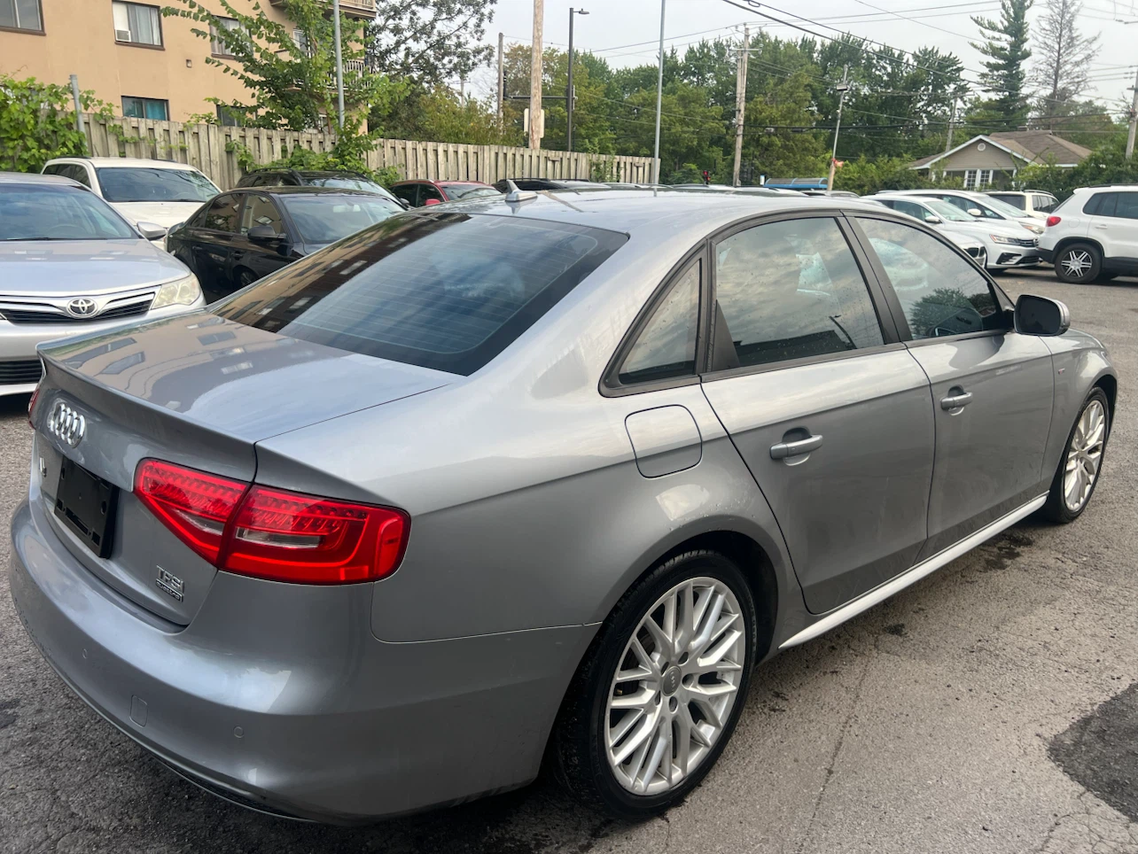 Audi A4 Quattro Sedan - photo 4