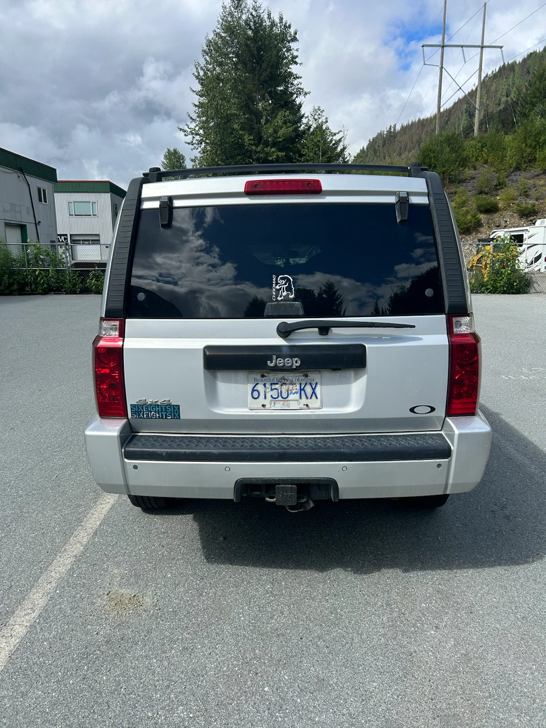2006 Jeep Commander SUV - photo 4