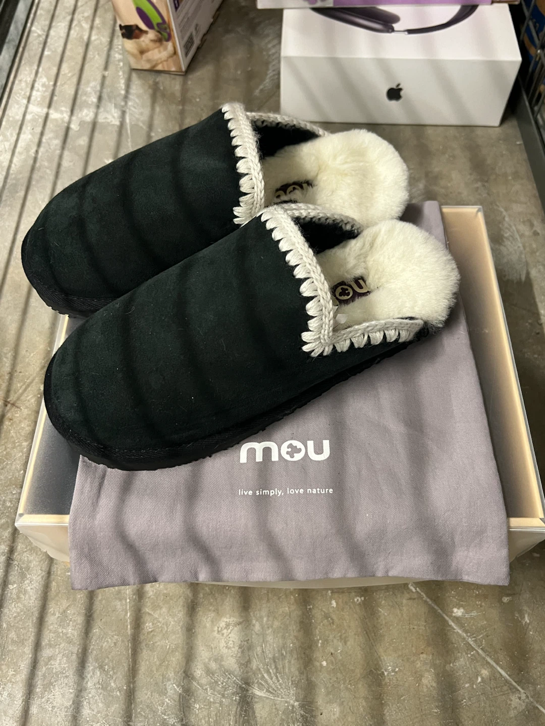 MOU Suede Sheepskin Slippers