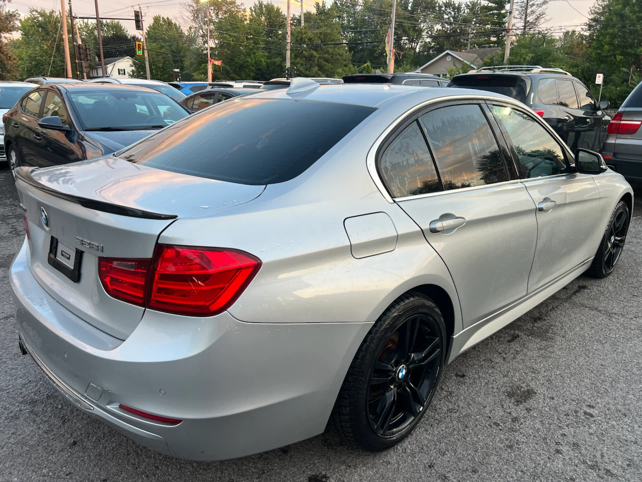 Silver BMW 328i xDrive Sedan - photo 4