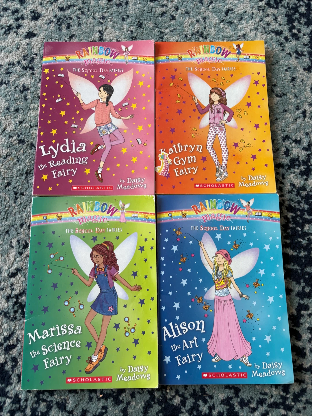 Rainbow Magic: The School Day Fairies Book Set