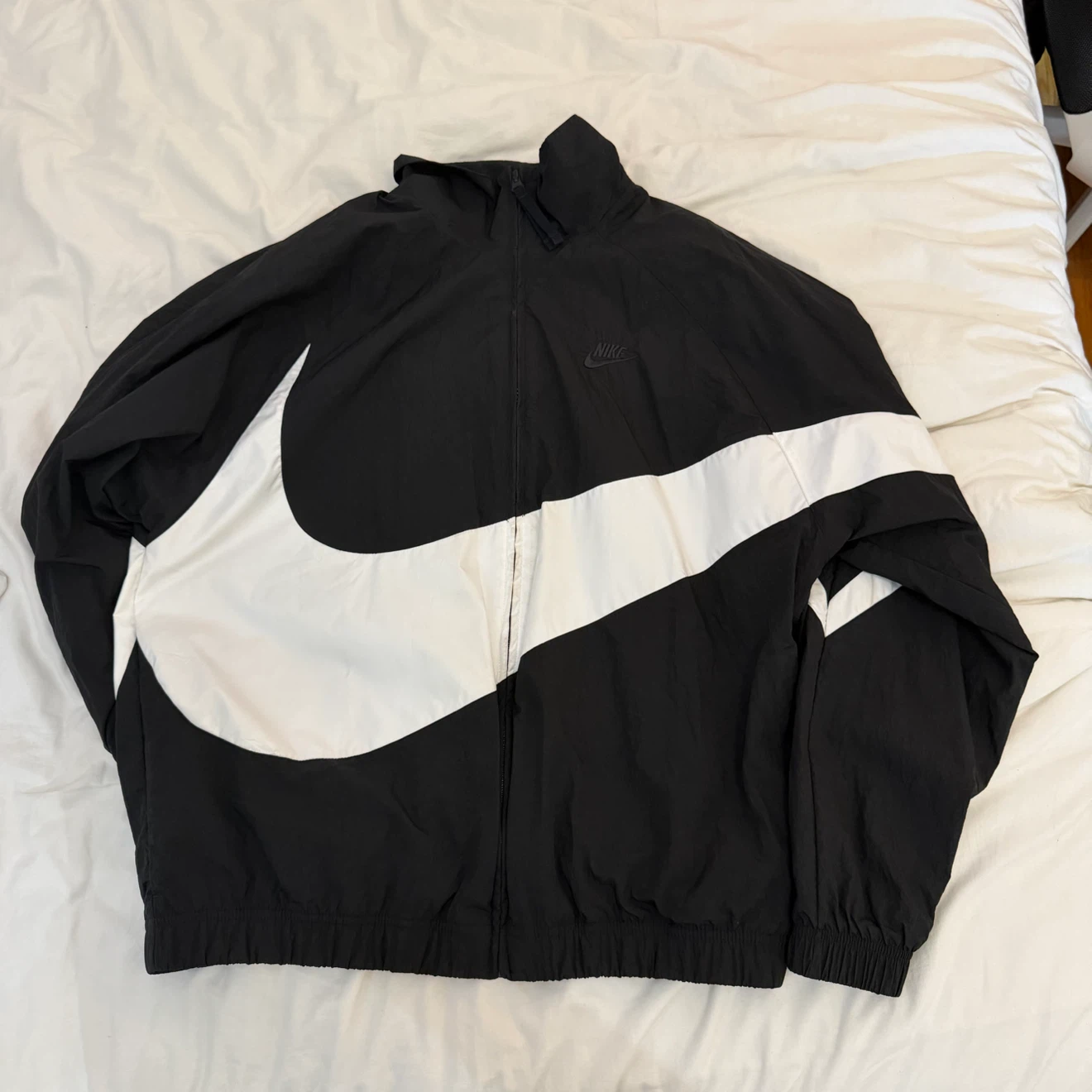 Nike Big Swoosh Windbreaker Jacket
