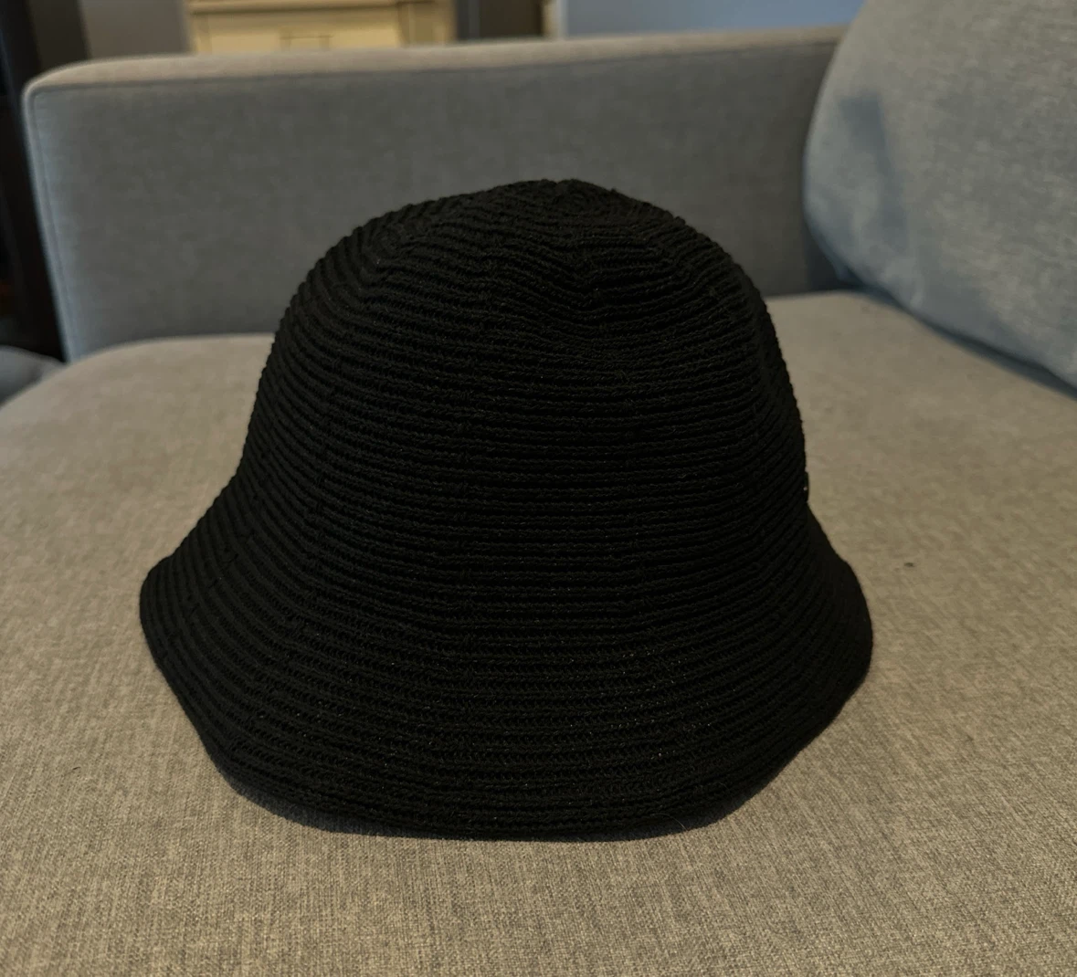 Women’s black bucket hat - photo 5