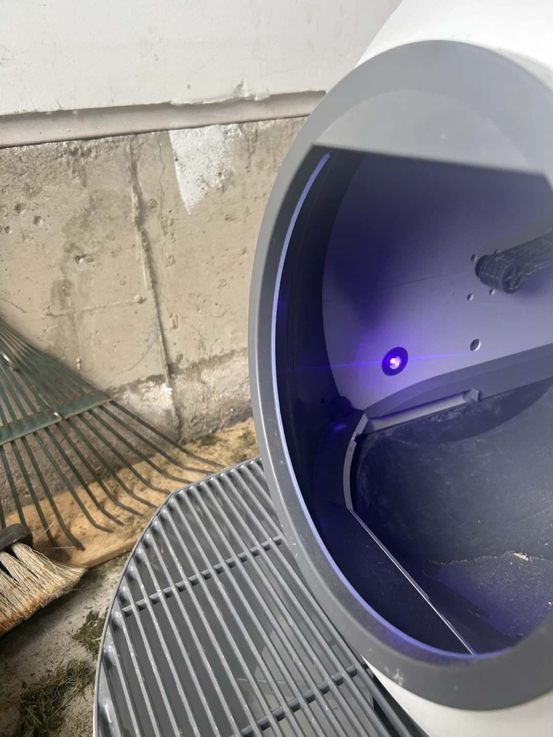 Litter-Robot Automatic Self-Cleaning Litter Box - photo 3