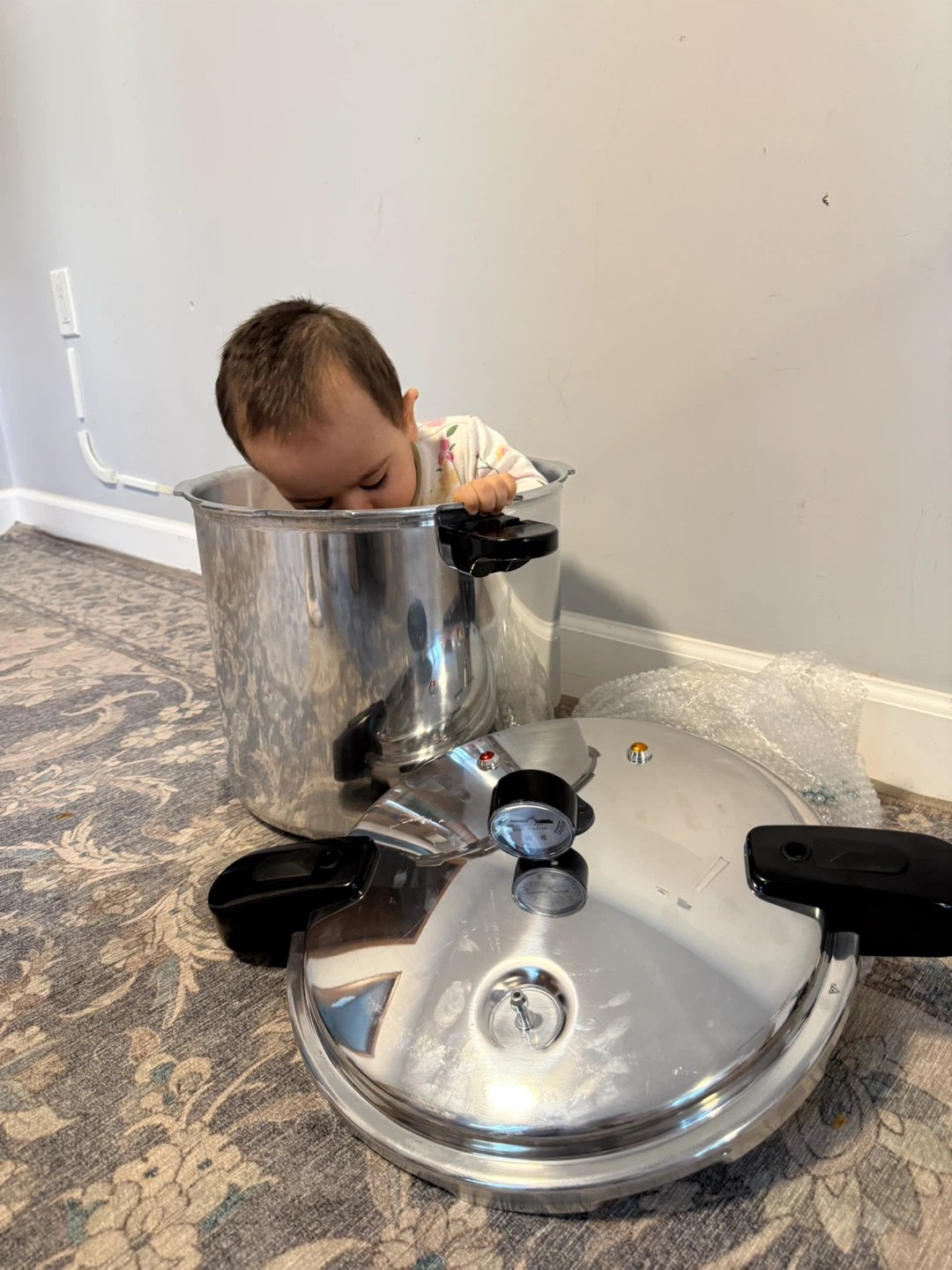 FuKDaBo Pressure Cooker w/ Gauge - photo 2