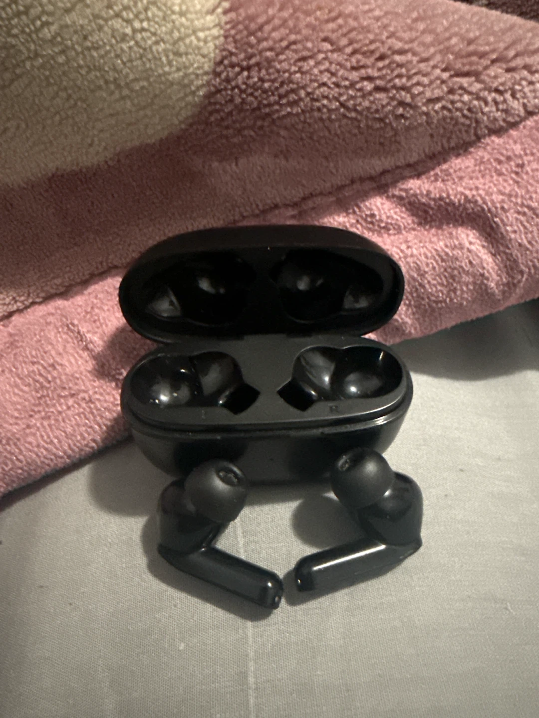 Black Wireless Earbuds with Charging Case - photo 2
