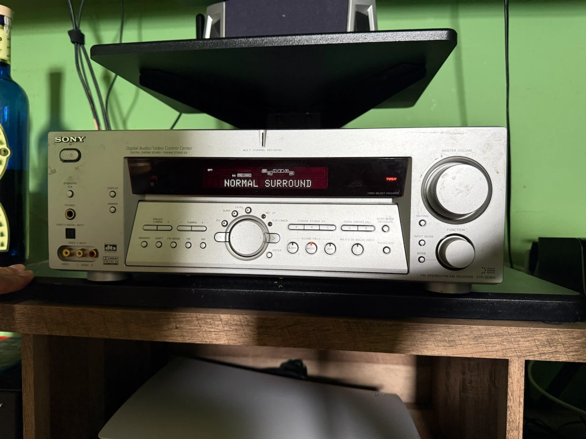 Sony Digital Audio/Video Control Center STR-DE895