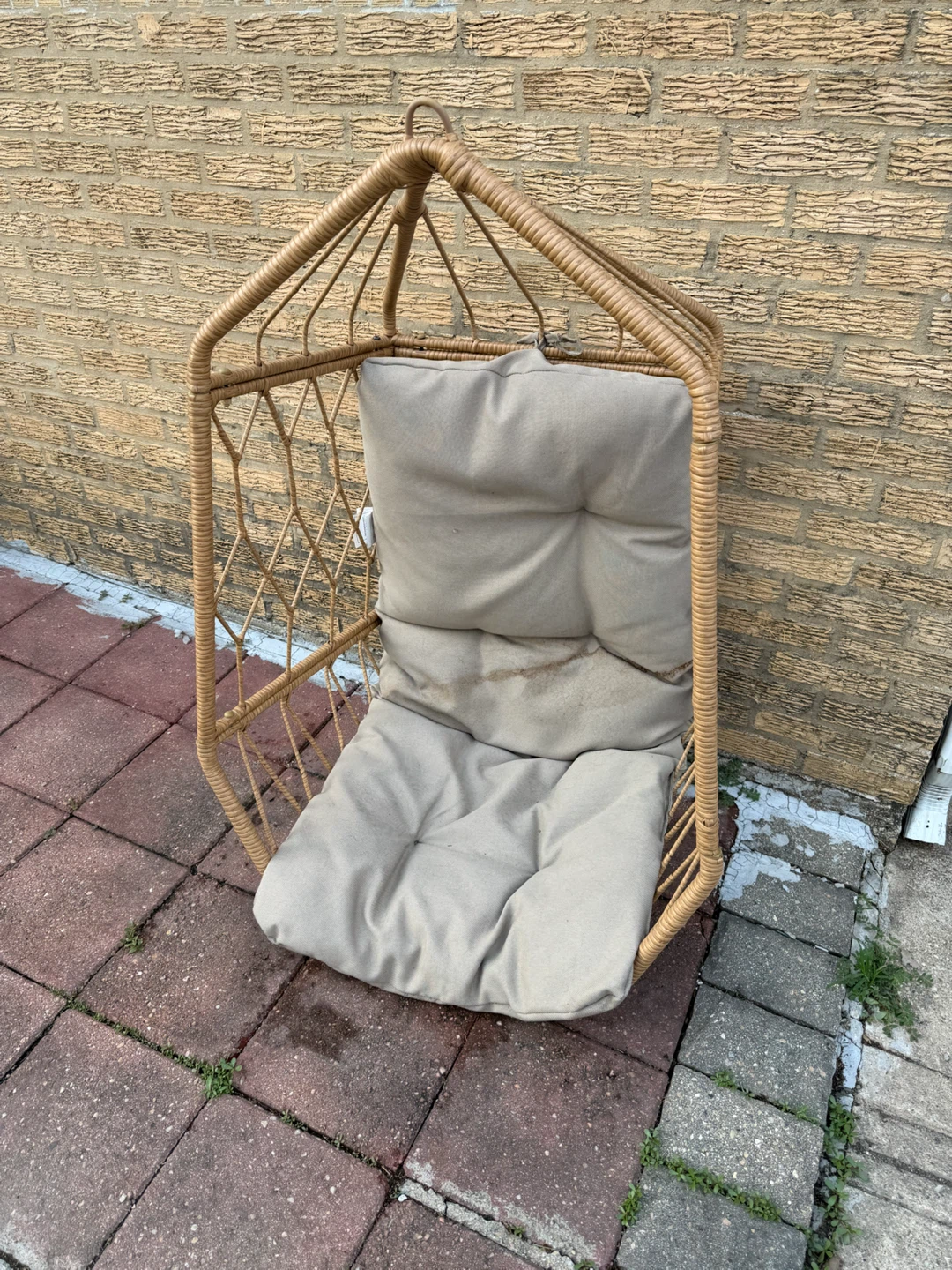 Wicker Hanging Chair with Cushion