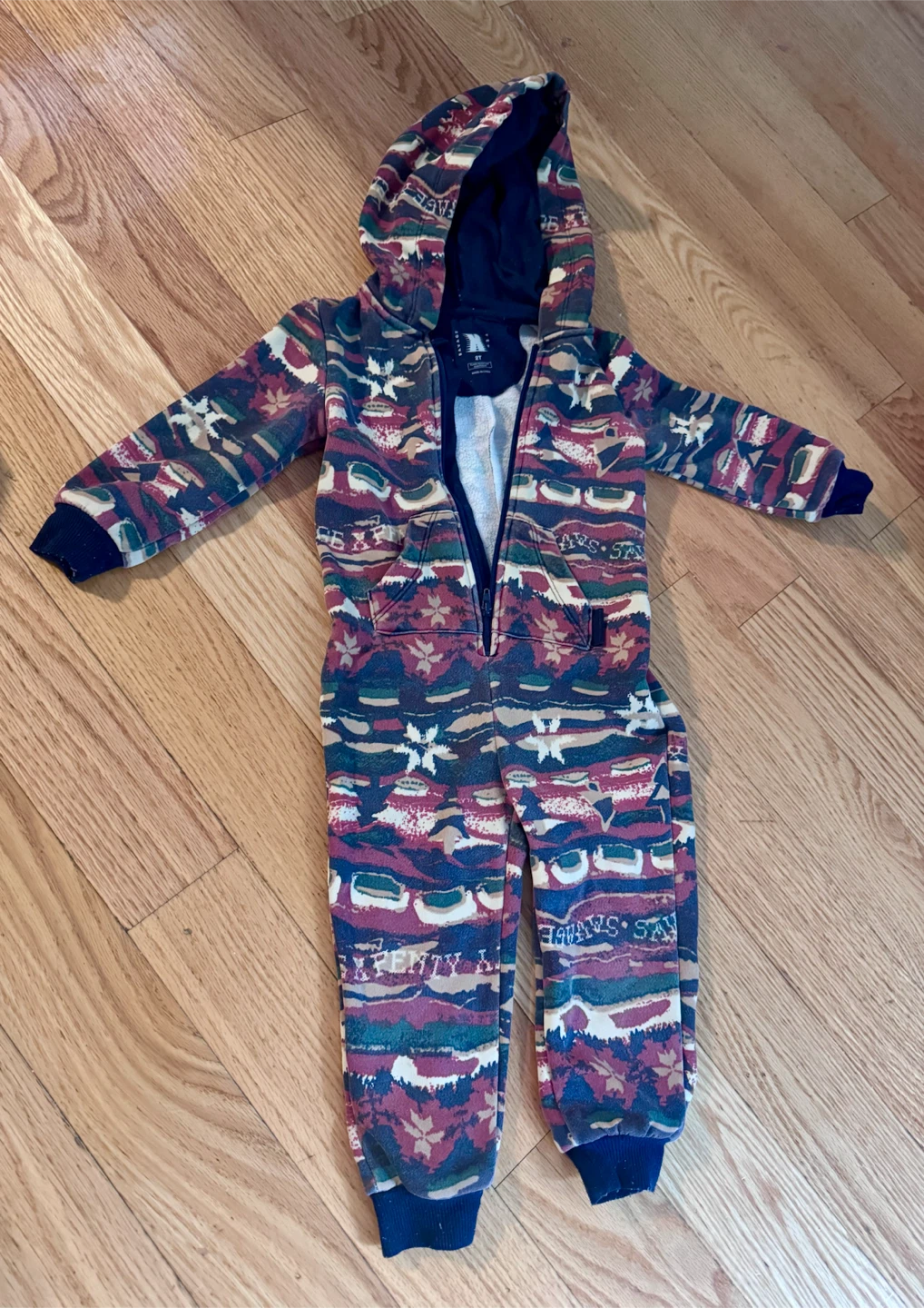 Mixed lots Tommy, Fenty, Disney, etc kids clothing 18M, 2T - photo 3